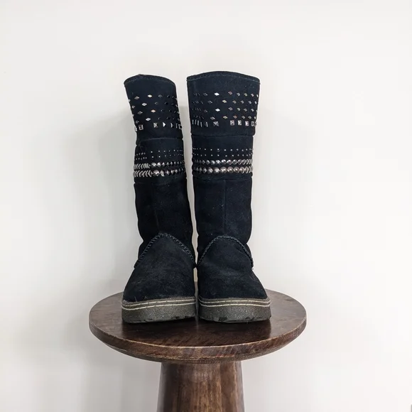 BearPaw Studded Black Suede Winter Boots (Wool & Sheepskin Lining) - Picture 3 of 9